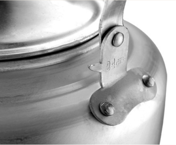 Aluminium kettles (1)