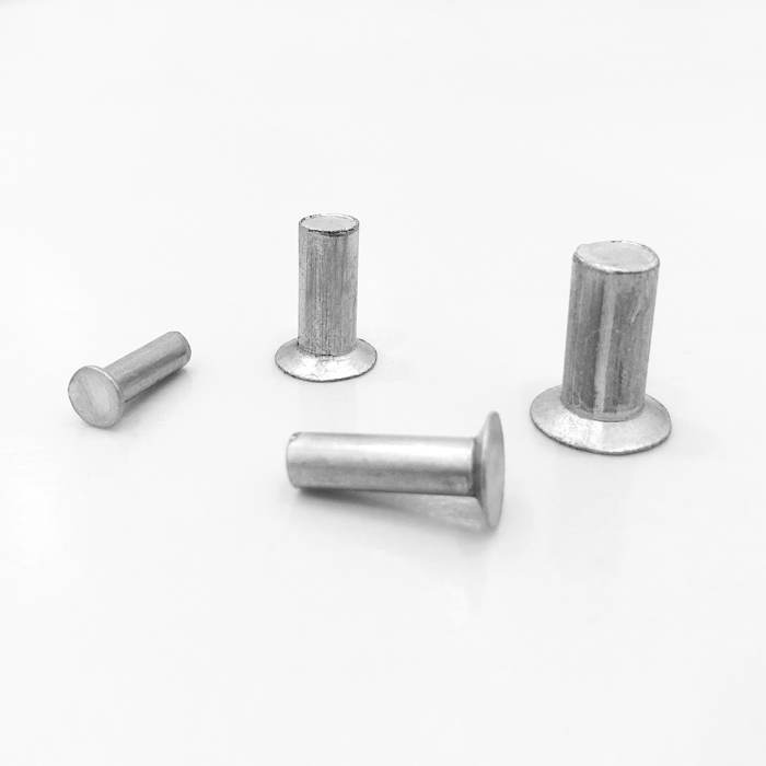 Aluminium rivet (1)