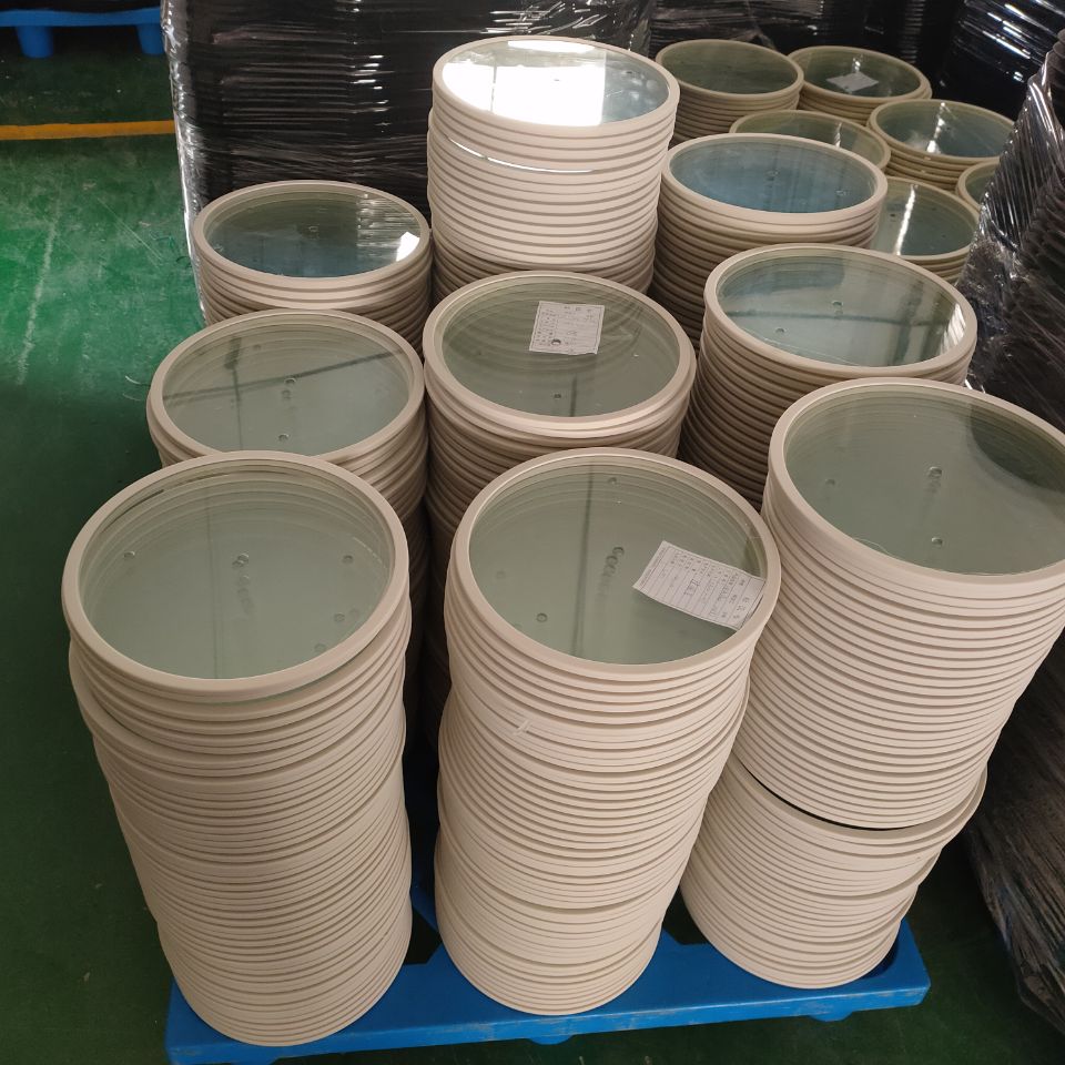 Production de couvercles en verre silicone (3)