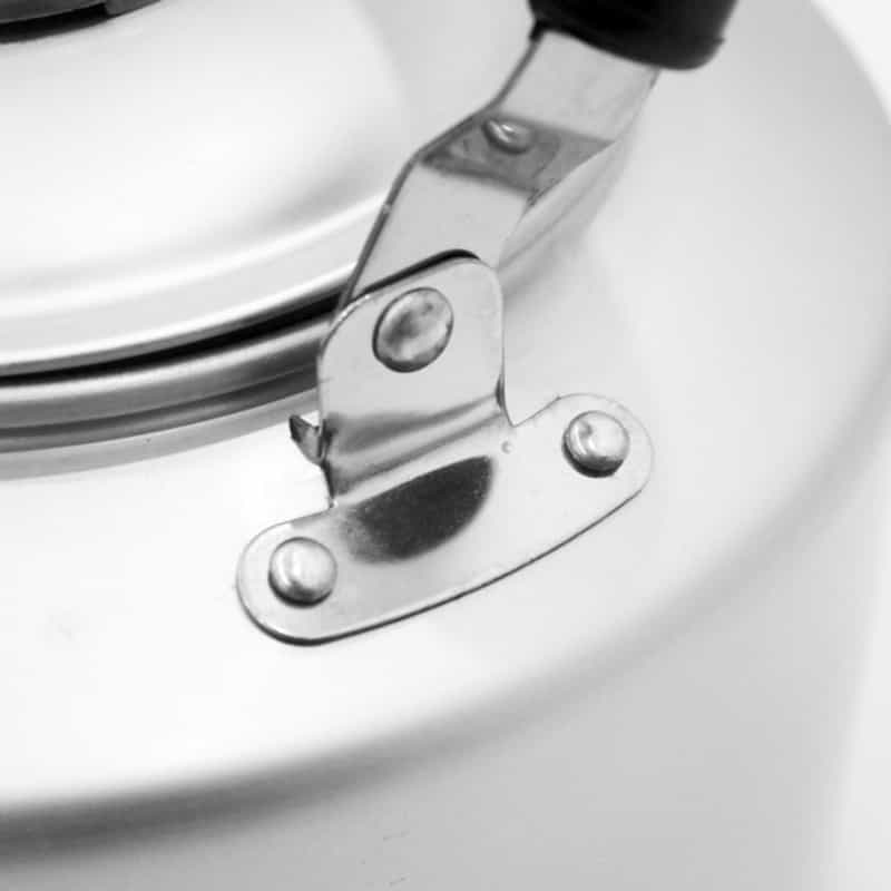 Bakelite kettle handle (1)